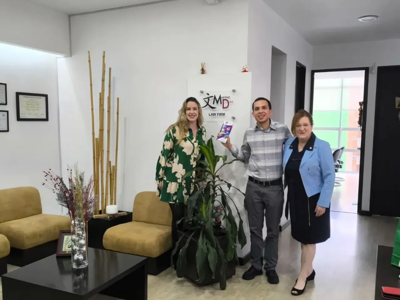 Gestación Subrogada – Transporte de Material Genético y Gametos